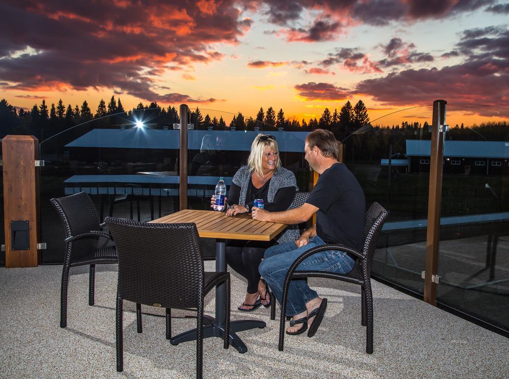 Elkhorn Resort, Spa, And Conference Centre Wasagaming Esterno foto