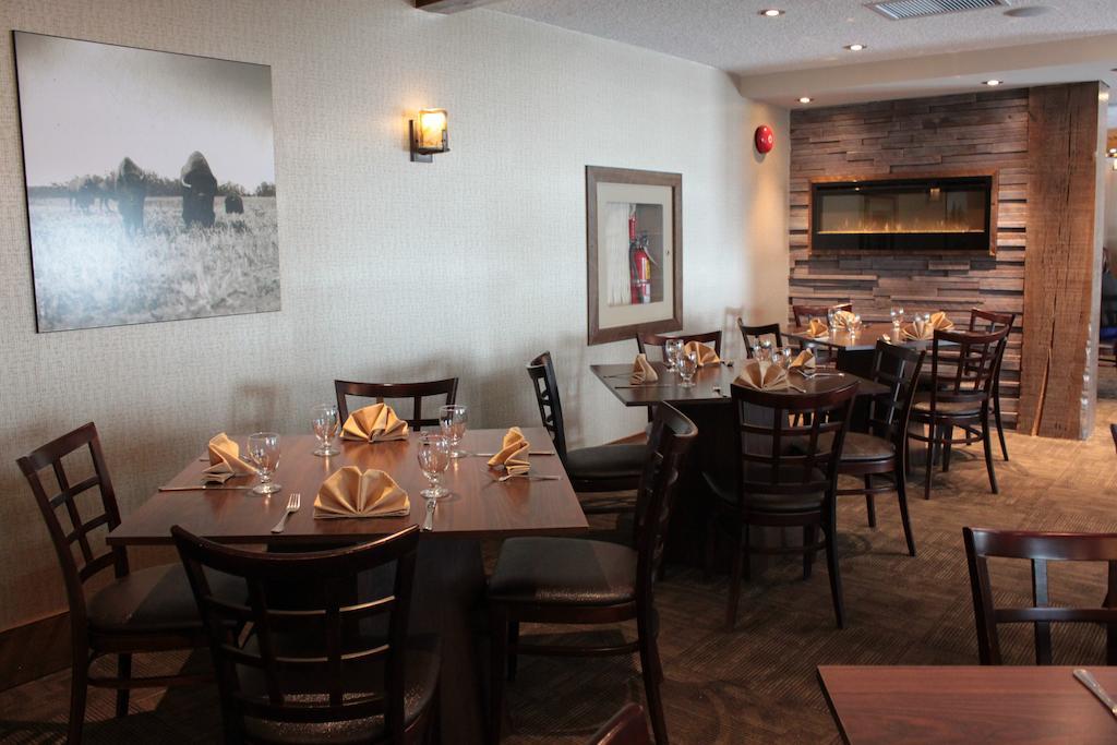 Elkhorn Resort, Spa, And Conference Centre Wasagaming Esterno foto