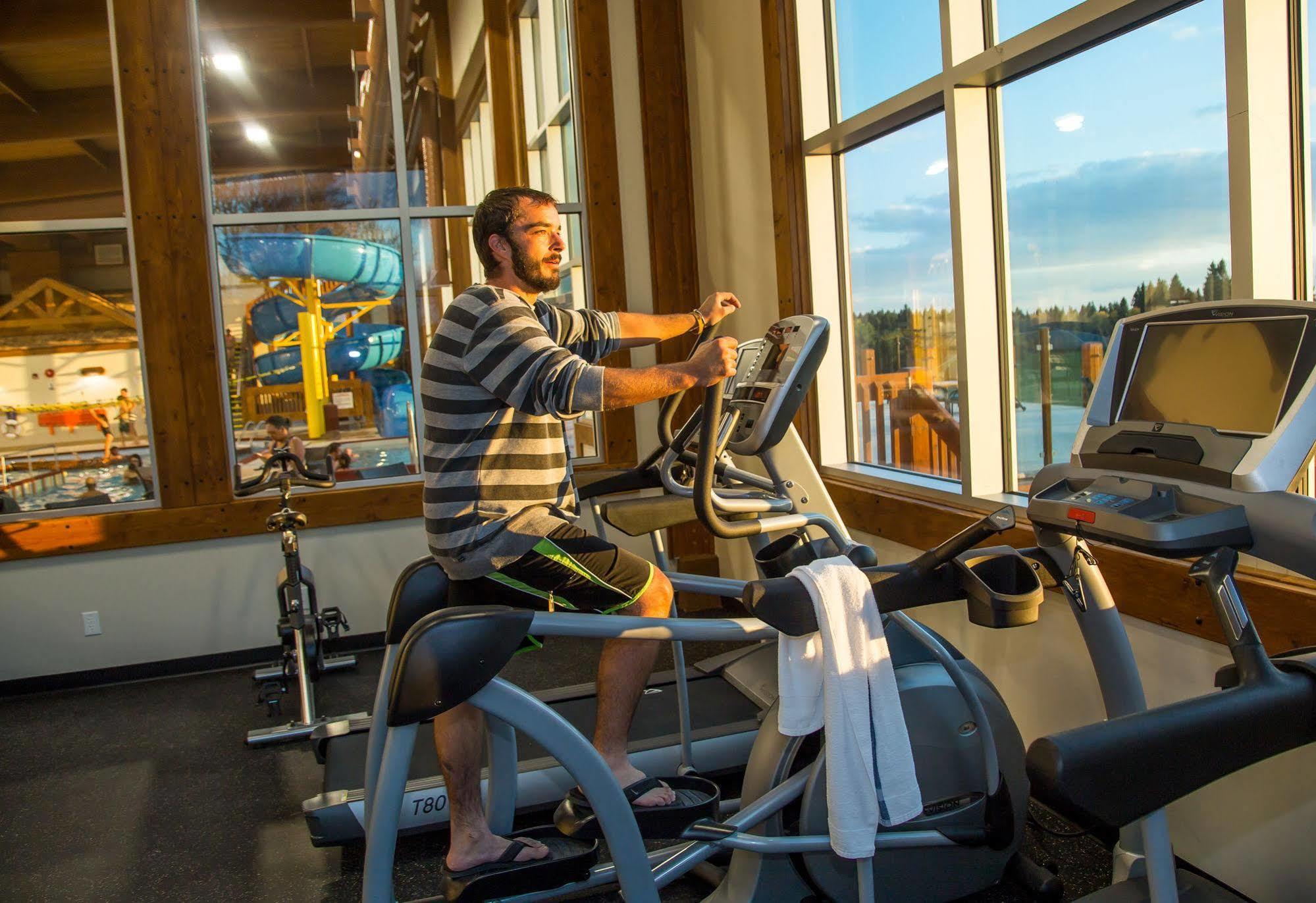 Elkhorn Resort, Spa, And Conference Centre Wasagaming Esterno foto